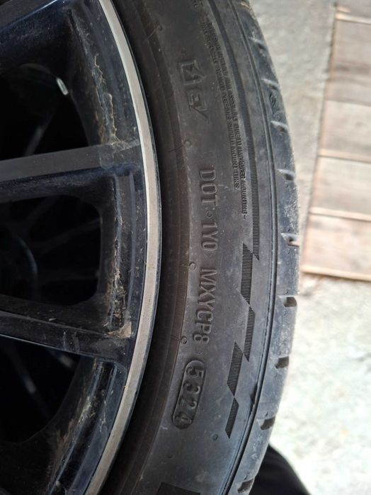 225/ 40/ 18  гуми