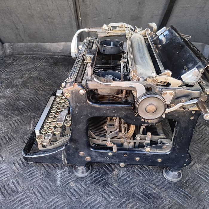 Стара пишеща машина continental made in Germaniy -1954 г