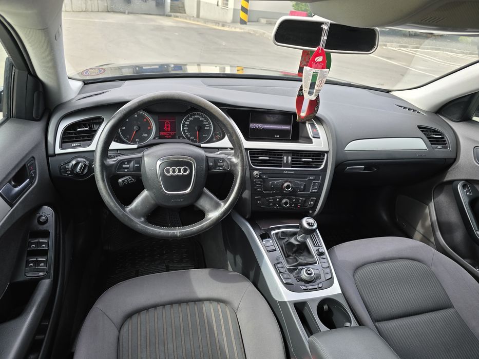 AUDI A4 2009 — imagine 2