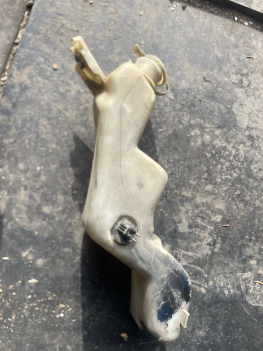 Бочок для бмв продам бочок омывателя