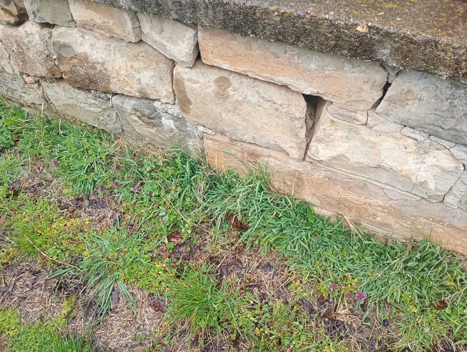 Камък от дувар по договаряне