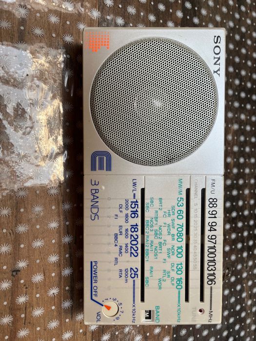 radio sony icf 22 L