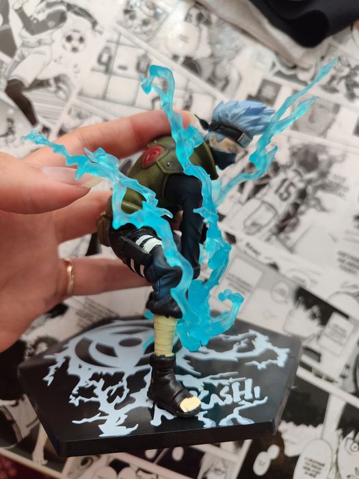 Продам фигурку Какаши