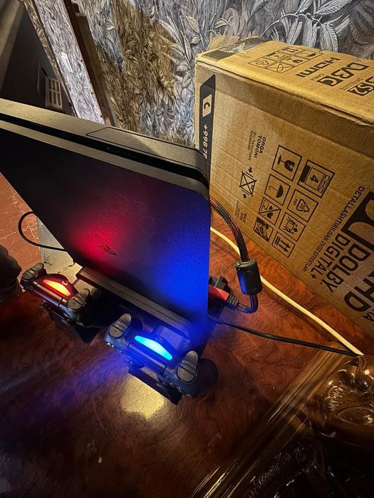 PlayStation 4 slim 1 tr