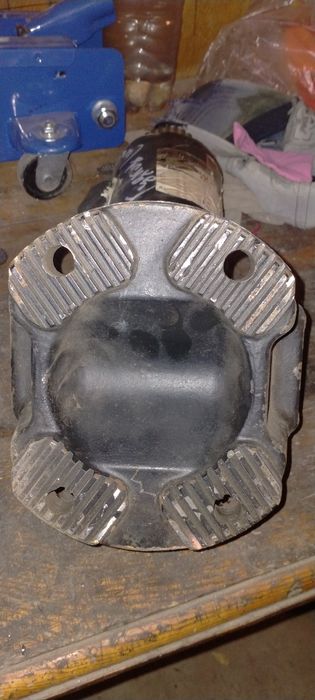 Карданный вал среднего моста Камаз.