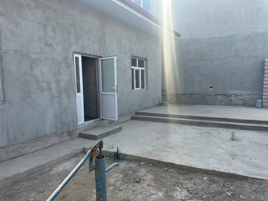 Uy sotiladi Nurafshon markazida 38ming