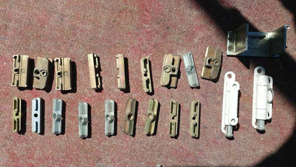 Комплектующие фурнитура для пластиковых рам импосты