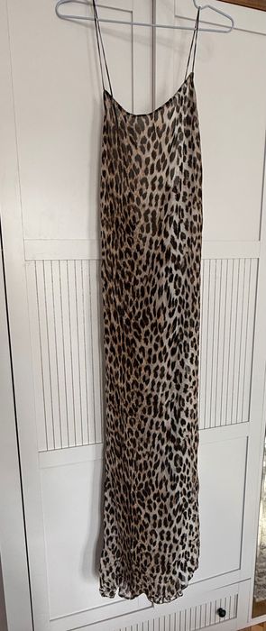 Новое платье из вискозы 100%