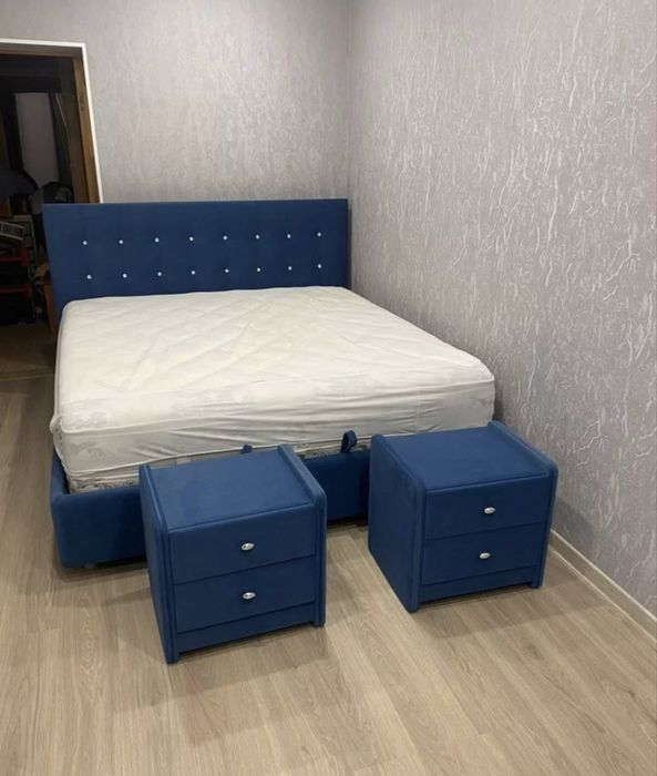 Перетяжка ремонт и реставрация мягкой мебели