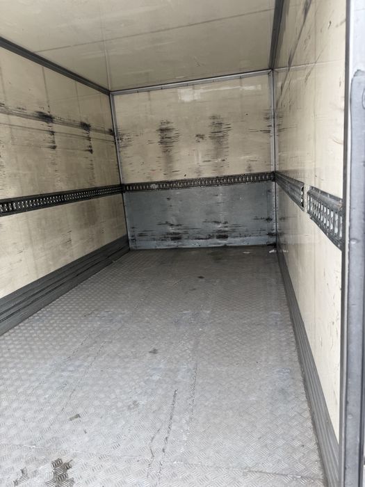 Фургон с падащ борд