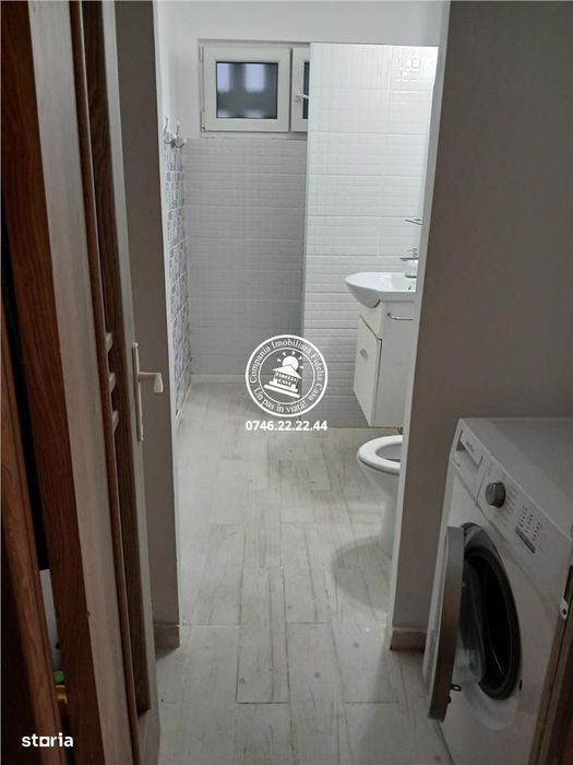 Apartament 3 camere  de vanzare  Podu Ros,