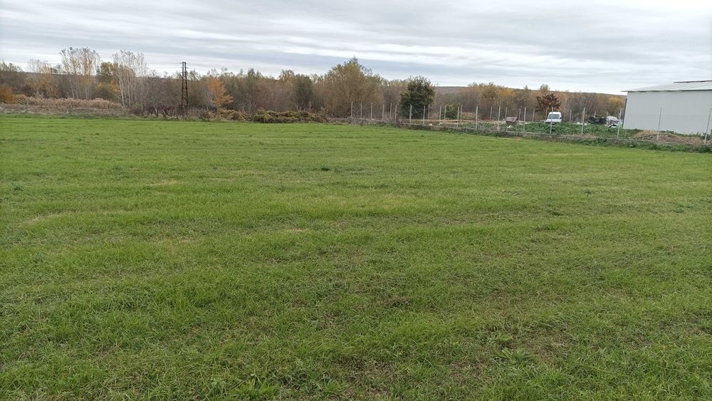 Дава се под наем Парцел в с. Пчелник, Област Варна - 850 кв.м за 15000 € - Снимка #4