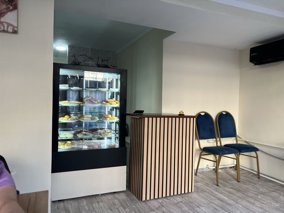 Продам витрину с подсветкой