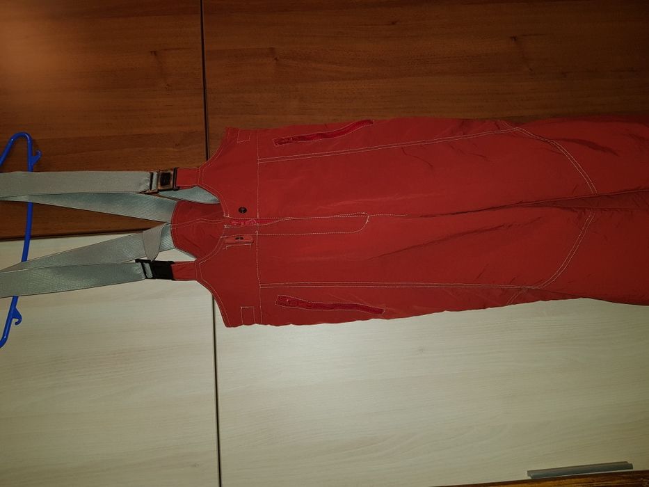 2 modele Costum/salopeta/ pantaloni ski rosie dama