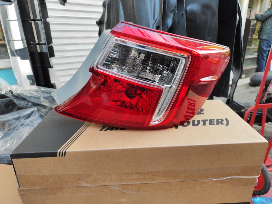 Задний фонарь камри 50