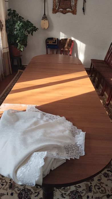 Қонаққа арналған стол