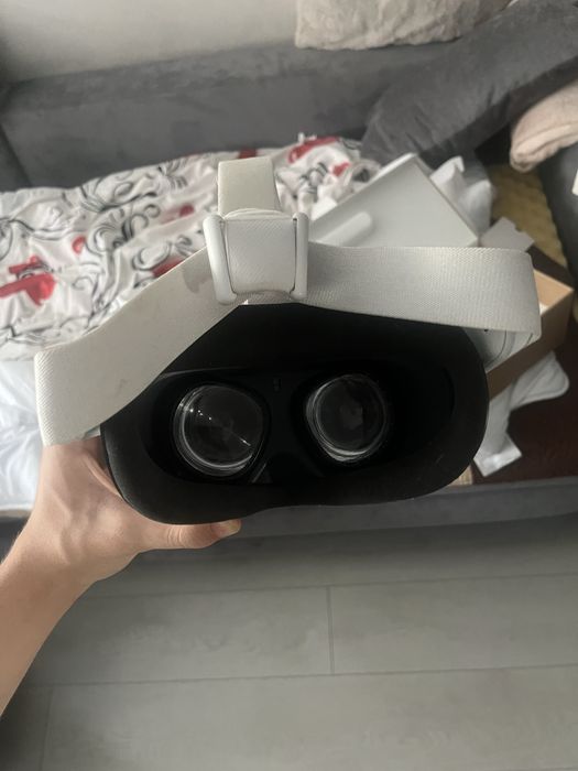 Oculus Quest 2     /128GB