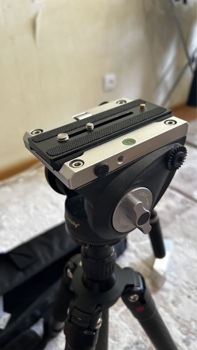 Штатив Manbily MT-324Y Carbon