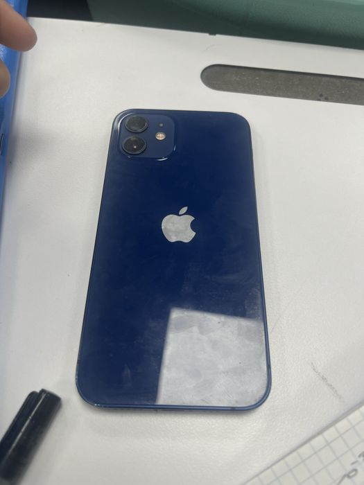 продам айфон 12