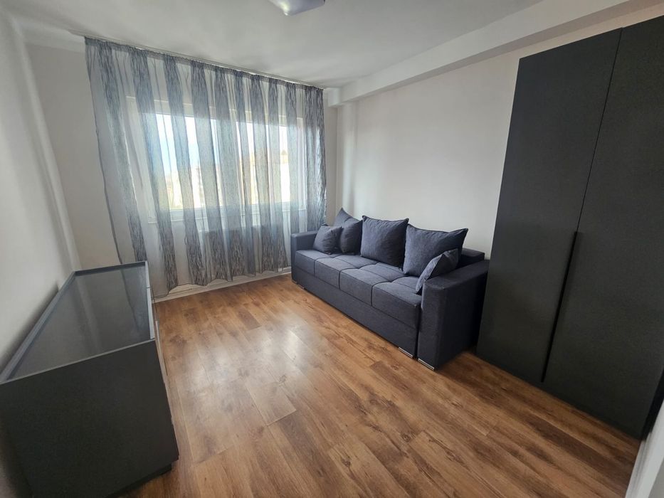 Inchiriez apartament 3 camere