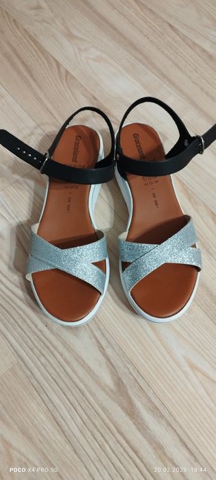 Дамски сандали   .