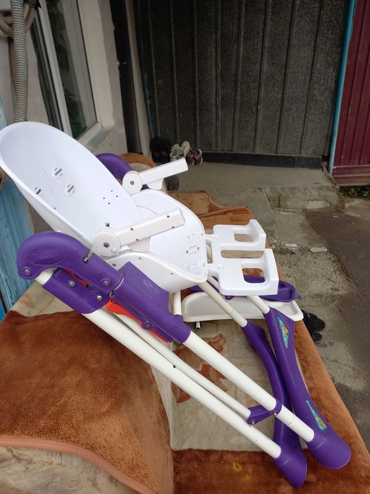 Столик для кормления