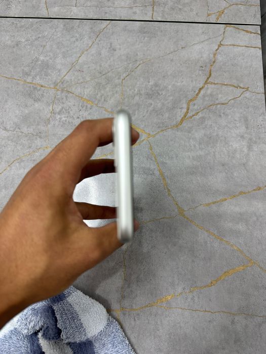 Iphone 11 128гб.