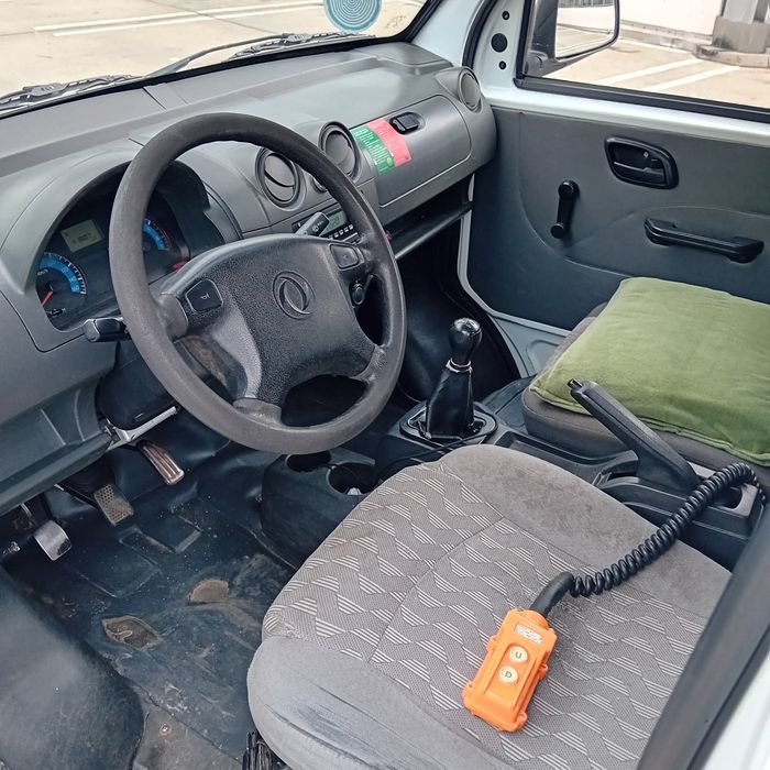 Vând autoutilitara basculabila