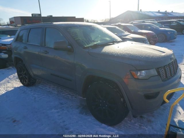 Продавам Джип Гранд Чероки Ларедо 3,6