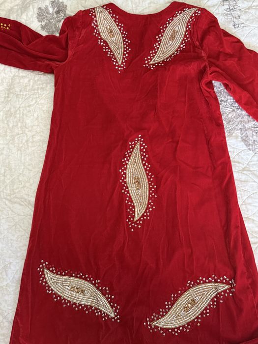 Kuylak ishton judayam chiroyli toshlari yonib turadi