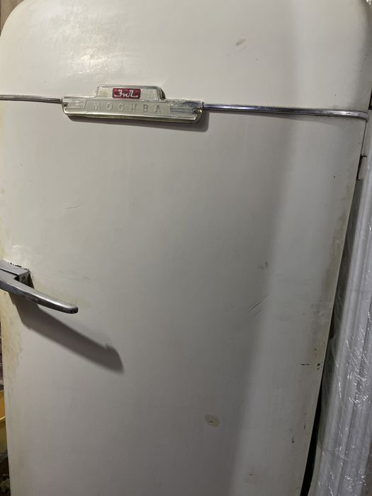 Продам ретро-холодильник