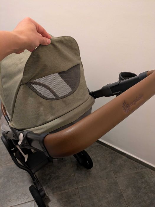 Ergobaby metro+ Deluxe бебешка количка