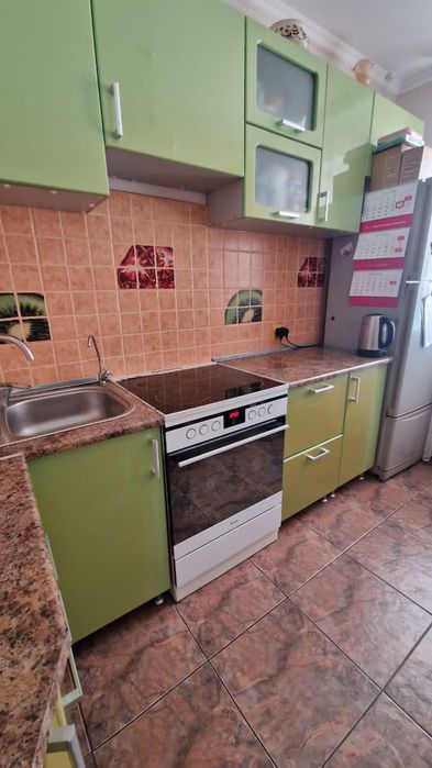 Продам кухонный гарнитур. Недорого