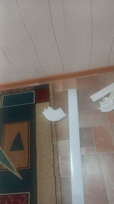 Карнизы и багет дешево