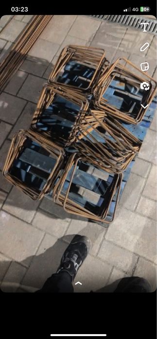 Etrieri la comanda si stoc din fier striat