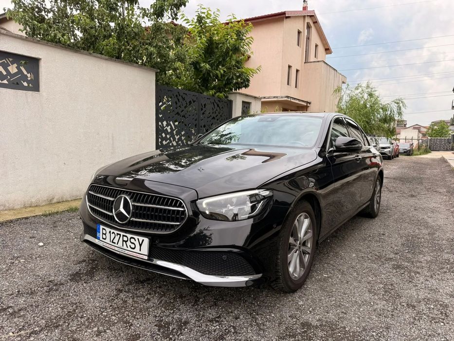 Mercedes-Benz E Masina se prezinta in stare perfecta . Garantez merita vazuta!!!