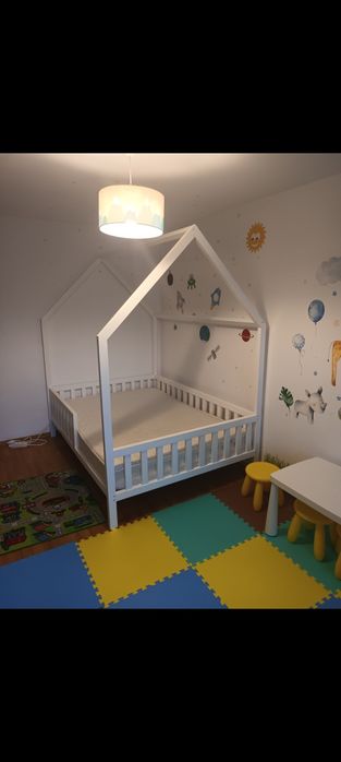 Mobilier gen montessorii