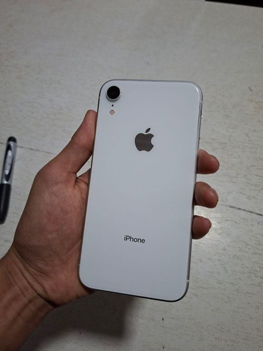 Iphone xr с гарантией