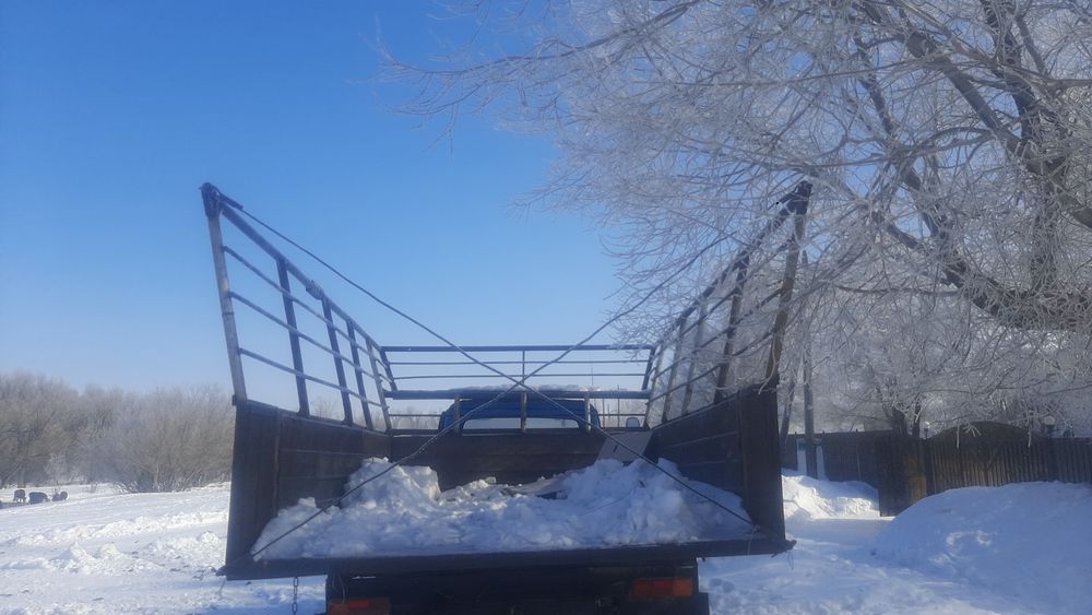 Газ 53 на полном ходу