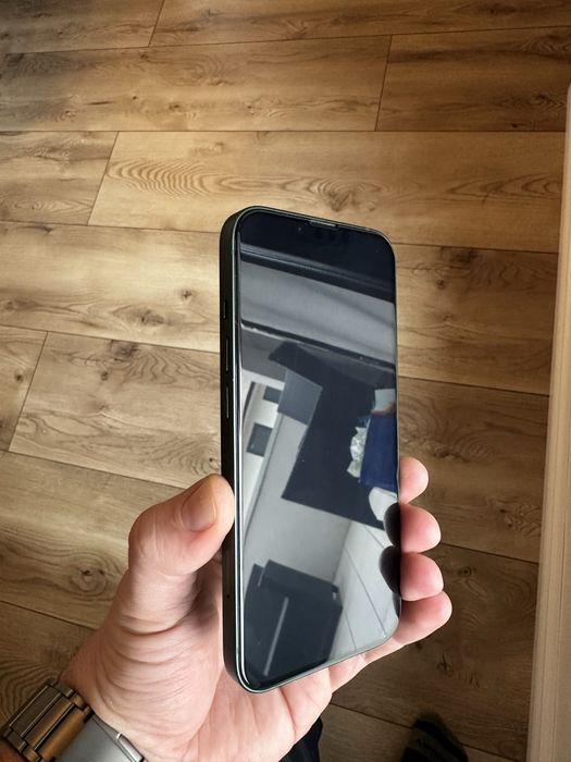 Iphone 13 Verde, impecabil , inca 6 luni Garantie