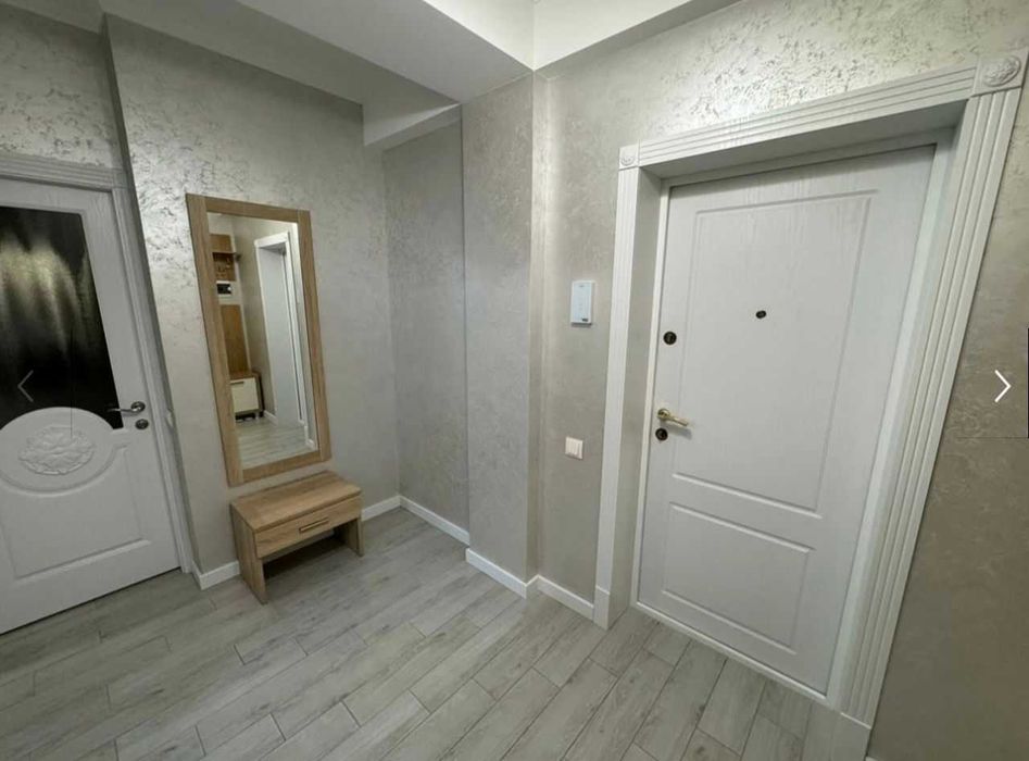 Дава се под наем Едностаен апартамент в София, Бенковски - 40 кв.м за 325 € - Снимка #1