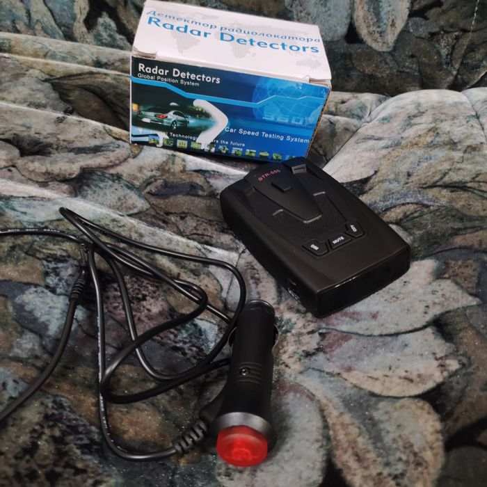 СРОЧНО ПРОДАМ Радар детектор  555