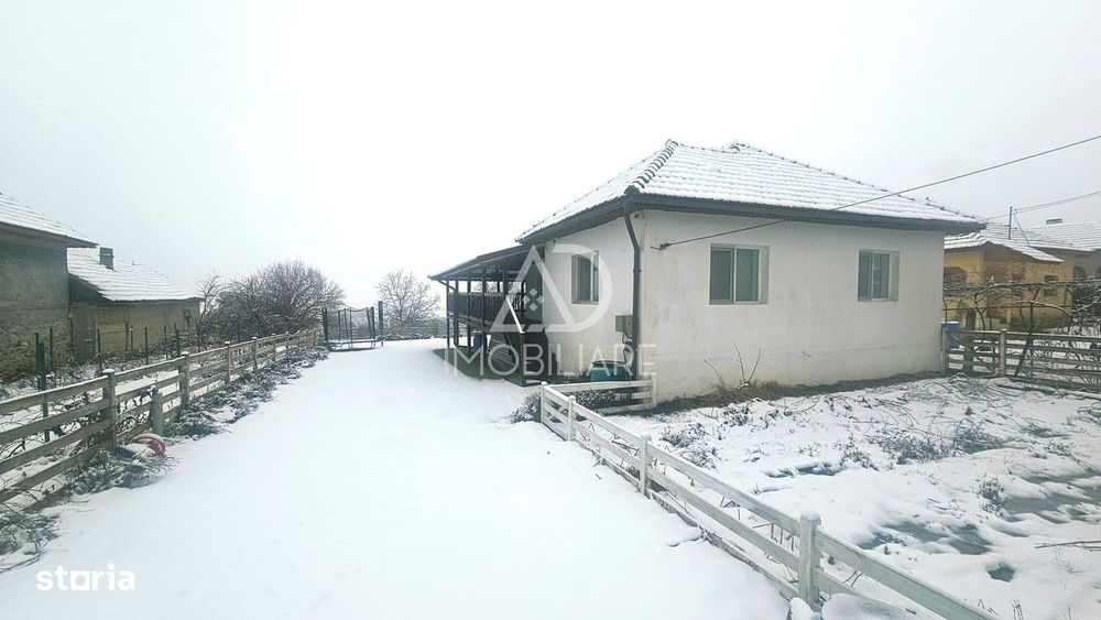 Casă de închiriat
