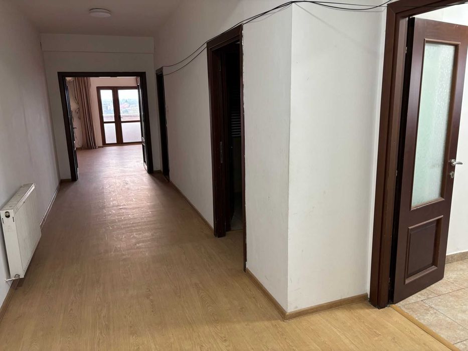 apartament de inchiriat sau de vanzare