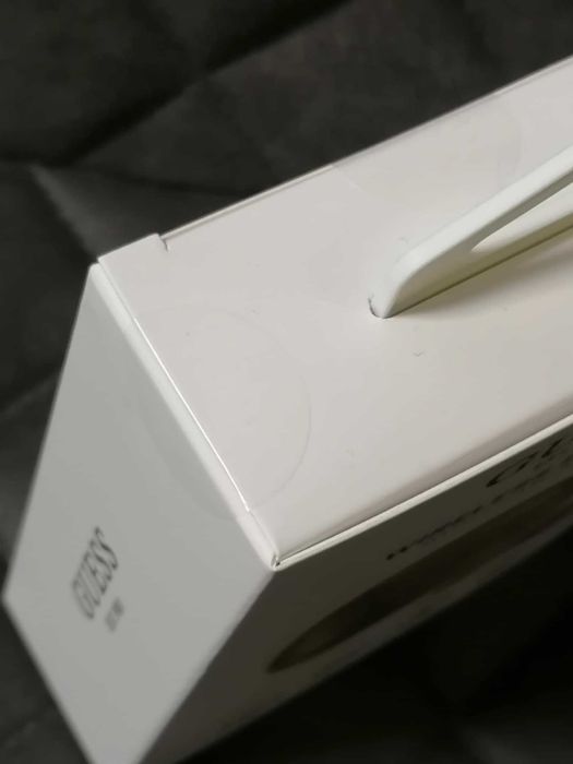 Чисто нови! Guess Безжични слушалки Bluetooth HF GUESS GUTWST88MCTGP