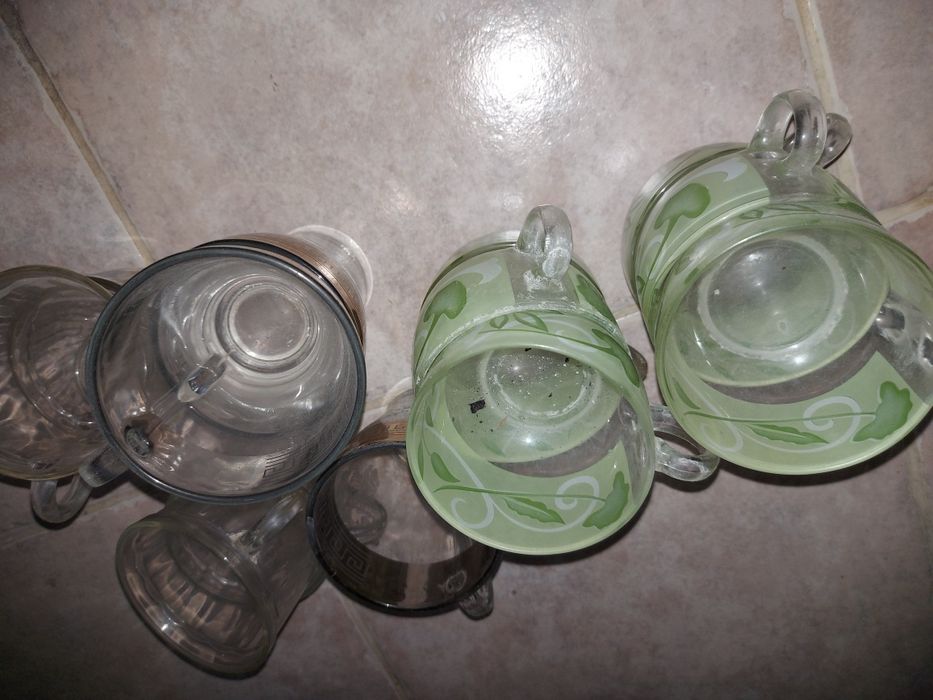 Отдам бесплатно посуду