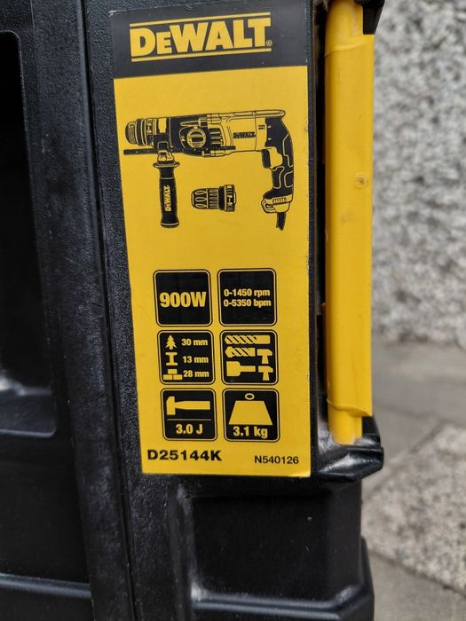 Dewalt d25144 перфоратор