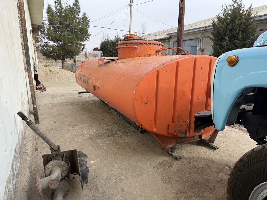 Bochka yomkost sisterna 8075lik