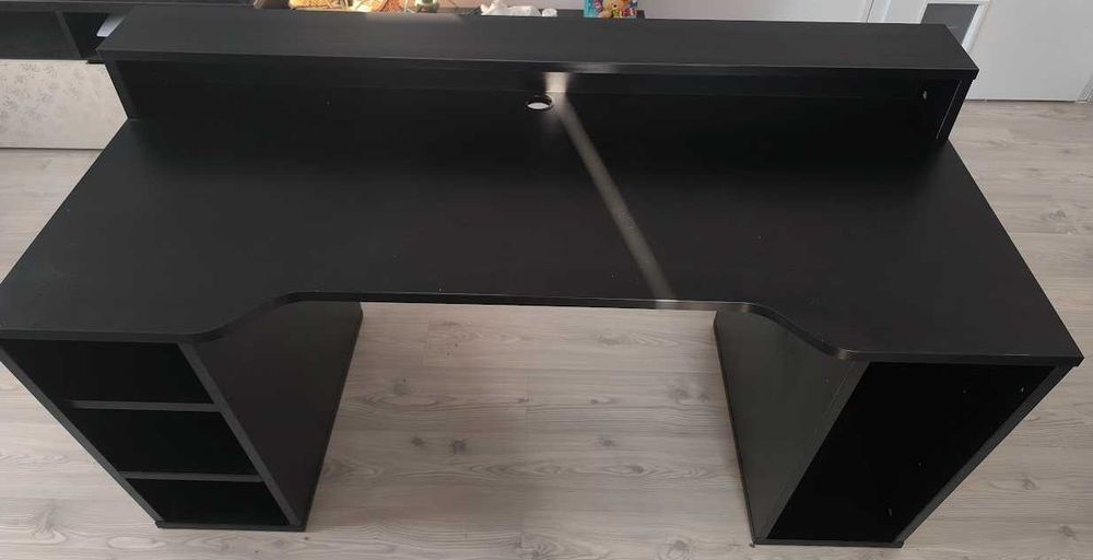 Birou KringX Gaming, 160x91x72 cm, culoare negru, include LED