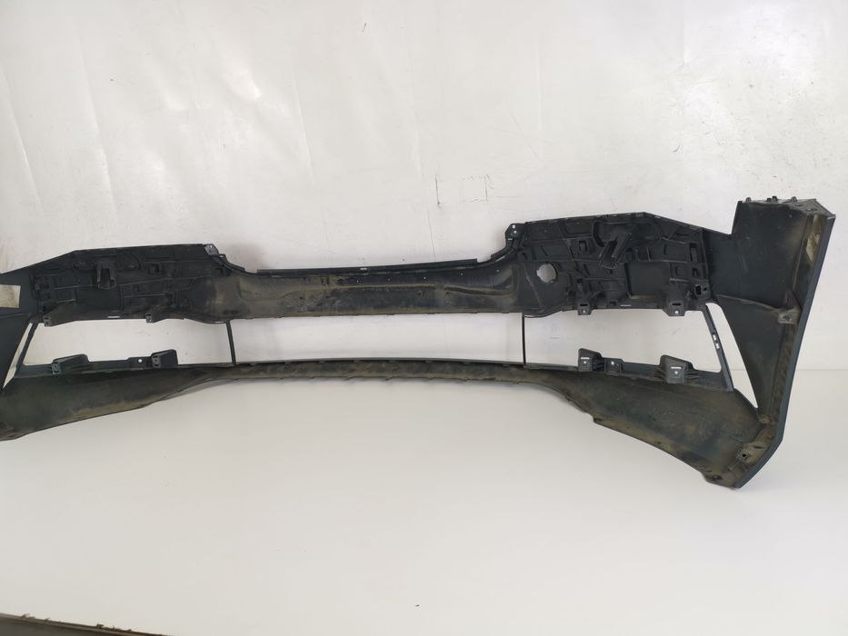 Предна броня - Шкода Суперб 3 [фейслифт] [ - ] Оригинална и в добро съ